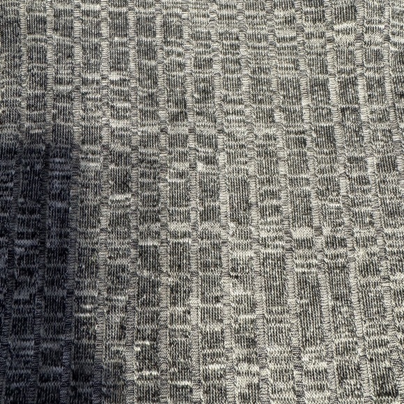 BCBGeneration Textured Gray and White Top - Picture 5 of 7